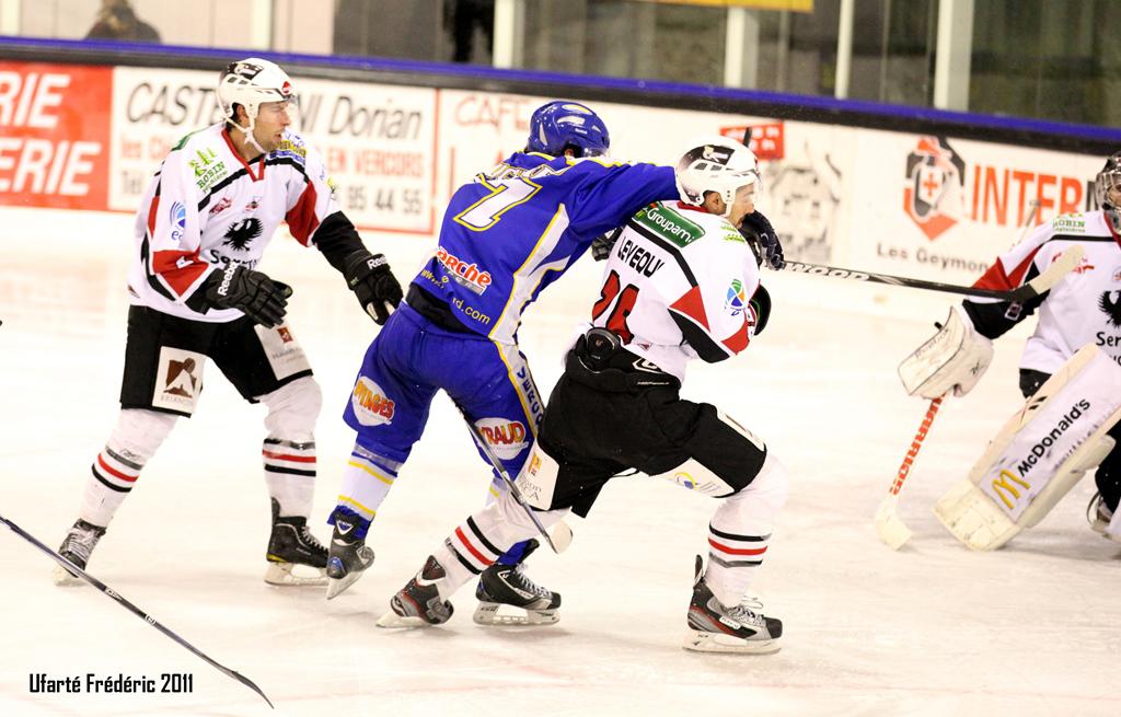 Villard-de-Lans 2 - 3 Briançon 