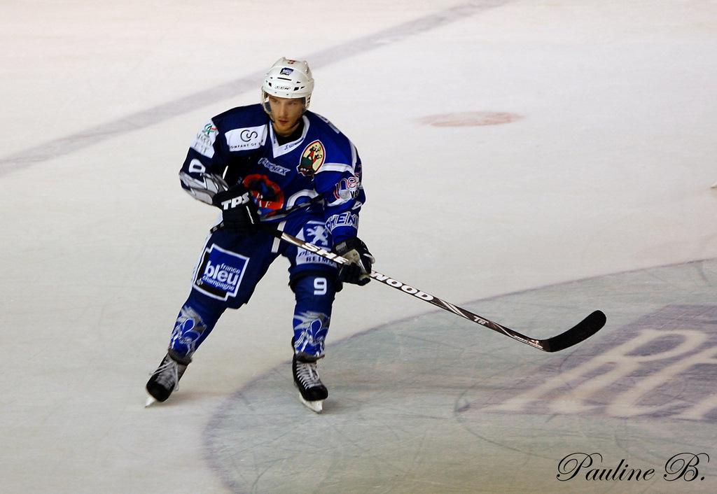 Reims 7 - 2 Courbevoie 
