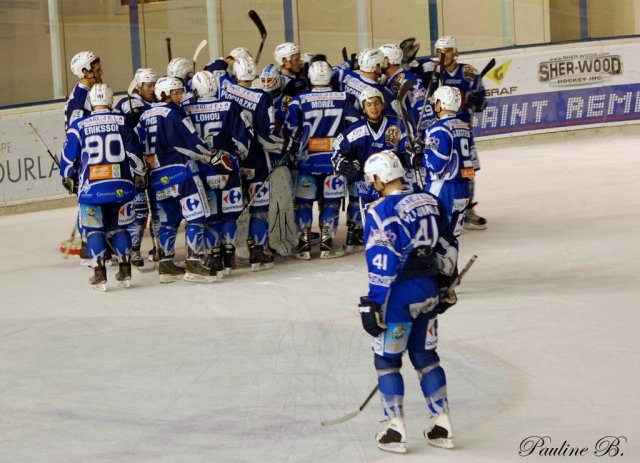 Photo hockey match Reims* - Courbevoie  le 08/10/2011