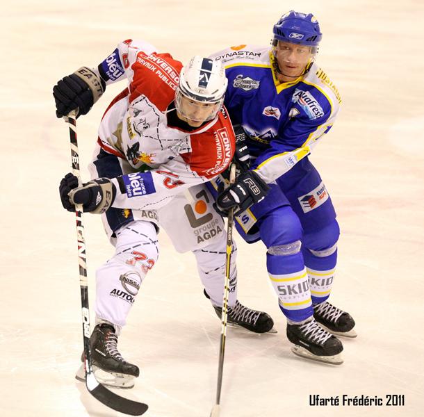 Villard-de-Lans 3 - 4 Grenoble 