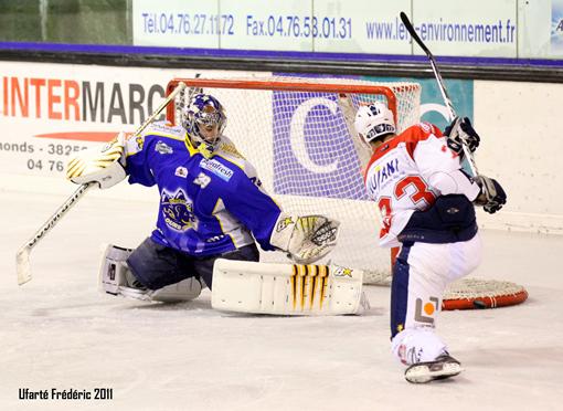 Villard-de-Lans 3 - 4 Grenoble 