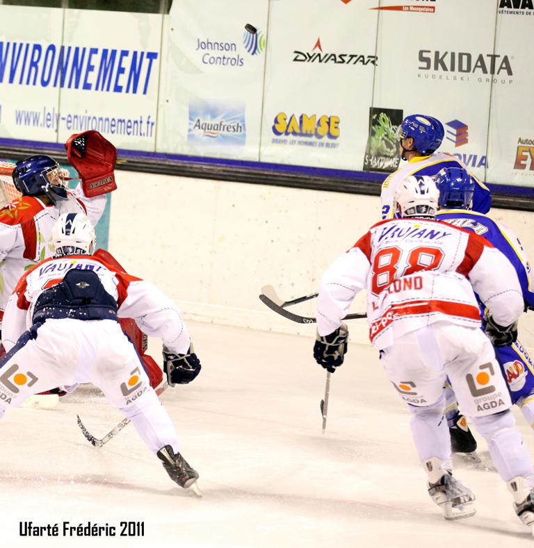 Villard-de-Lans 3 - 4 Grenoble 