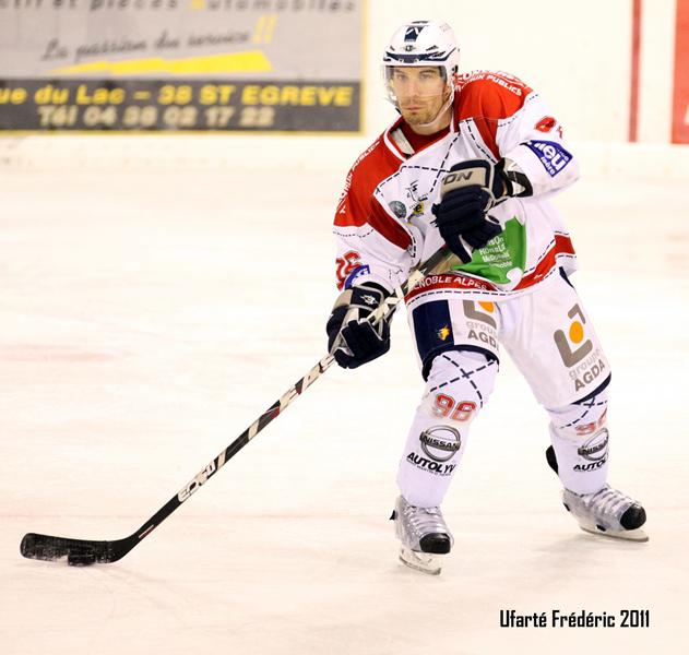 Villard-de-Lans 3 - 4 Grenoble 