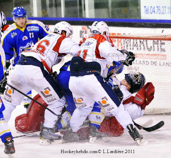 Villard-de-Lans 3 - 4 Grenoble 