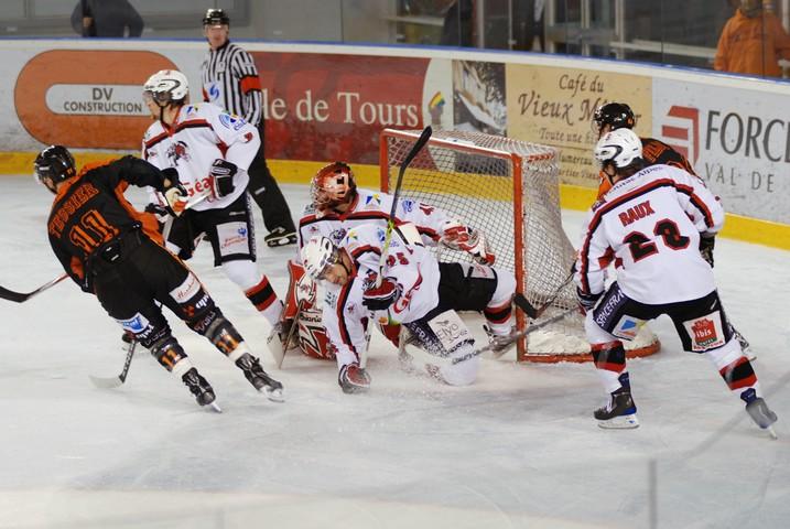 Tours  0 - 2 Briançon 