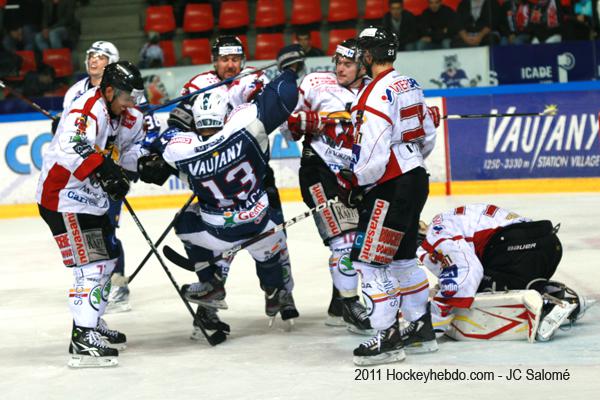 Grenoble  4 - 5 Morzine-Avoriaz