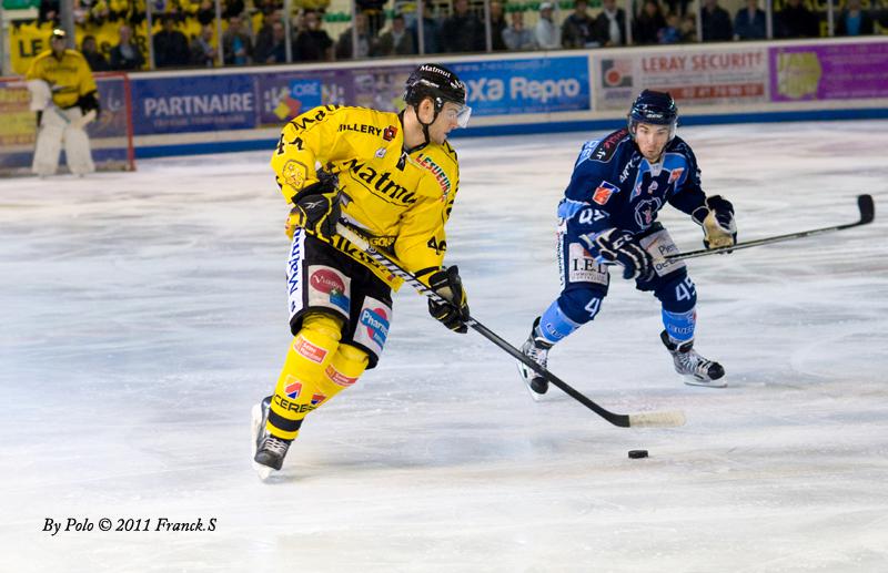 Angers  5 - 1 Rouen