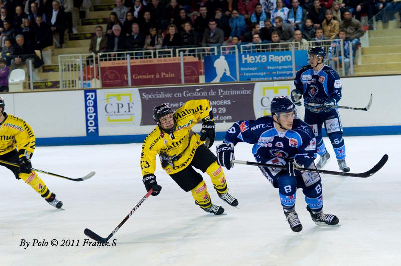 Angers  5 - 1 Rouen