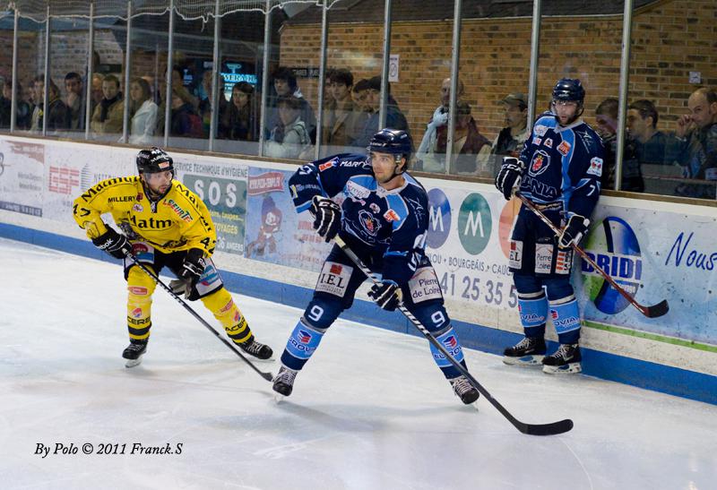 Angers  5 - 1 Rouen