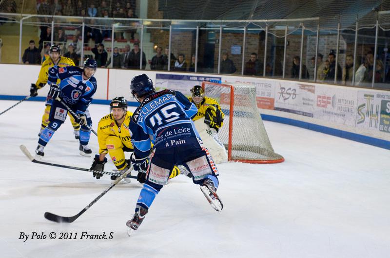 Angers  5 - 1 Rouen