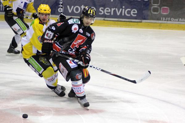 Amiens  4 - 2 Strasbourg 