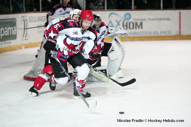 Briançon  6 - 0 Neuilly/Marne