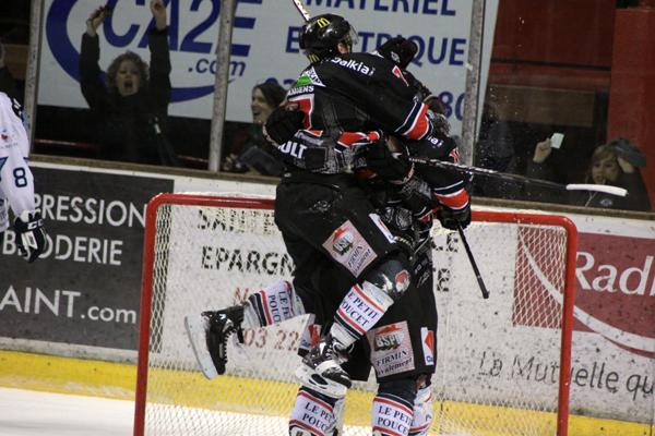 Amiens  3 - 2 Angers 