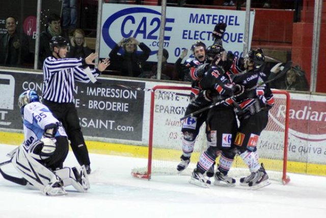 Photo hockey match Amiens  - Angers  le 22/10/2011