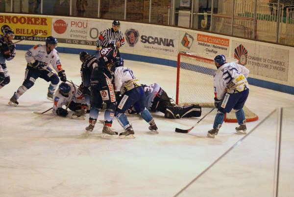 Angers  5 - 3 Dijon 