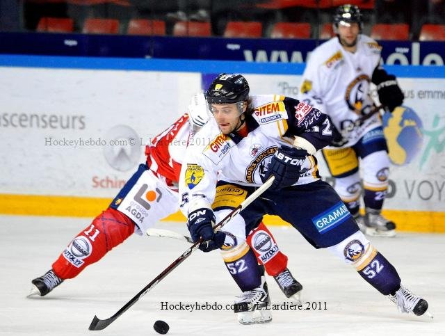 Photo hockey match Grenoble  - Chamonix  le 26/10/2011