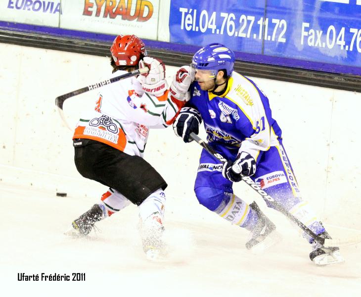 Villard-de-Lans 6 - 2 Mont-Blanc