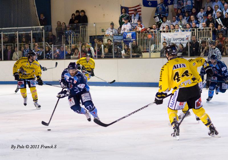 Angers  2 - 3 Rouen