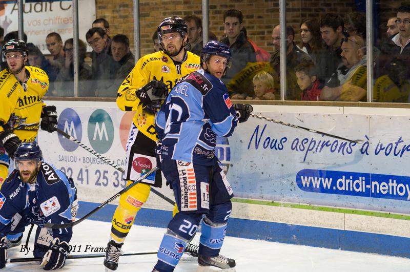 Angers  2 - 3 Rouen