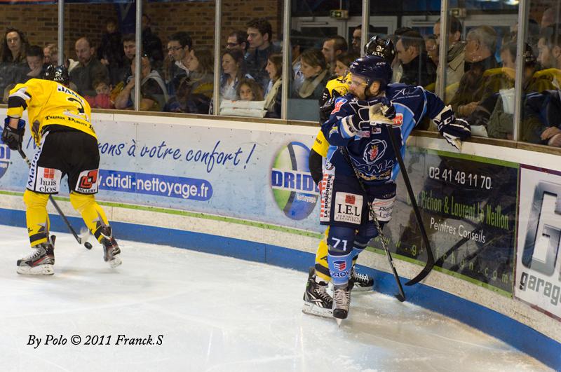 Angers  2 - 3 Rouen