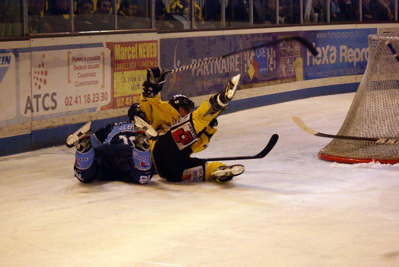 Angers  2 - 3 Rouen