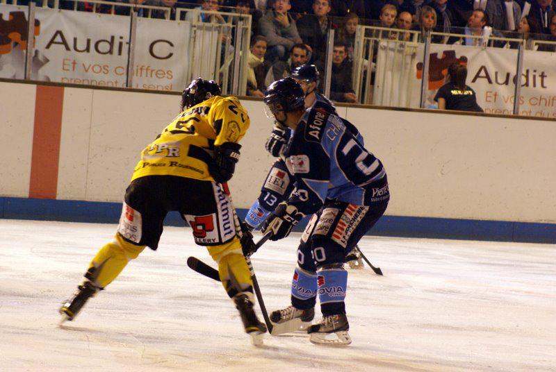 Angers  2 - 3 Rouen