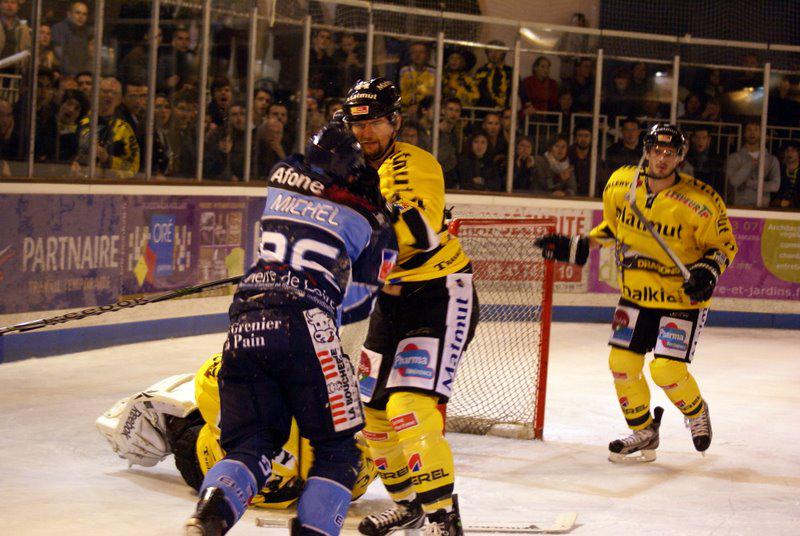 Angers  2 - 3 Rouen