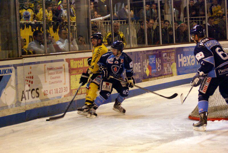 Angers  2 - 3 Rouen