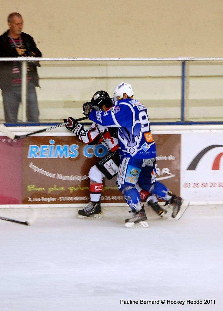 Reims 3 - 0 Mulhouse