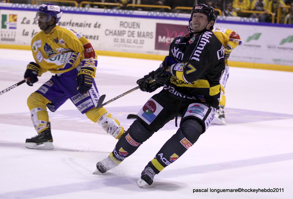 Rouen 4 - 2 Dijon 