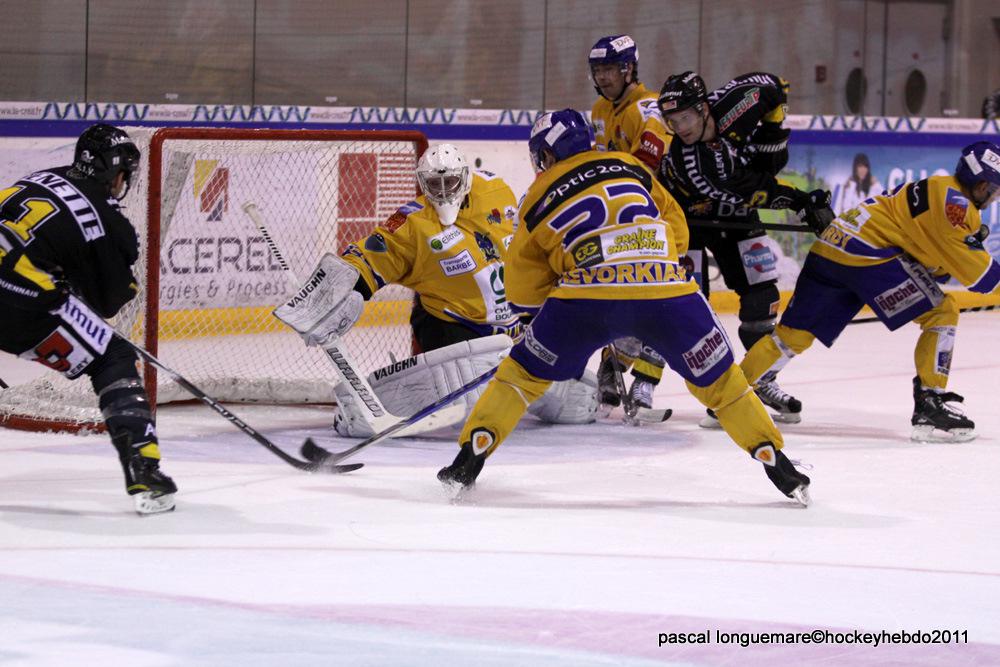 Rouen 4 - 2 Dijon 