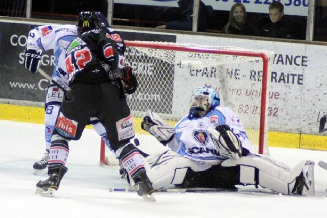 Photo hockey match Amiens  - Angers  le 01/11/2011
