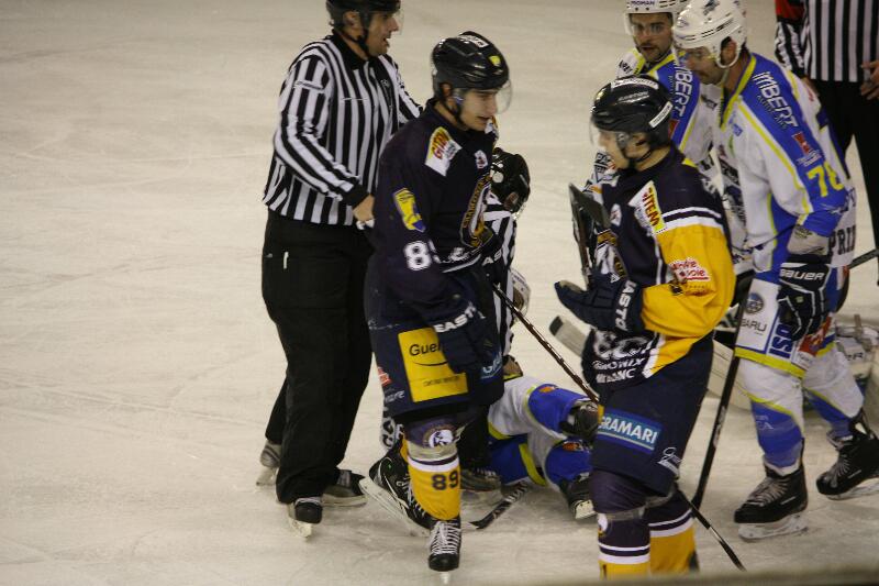 Chamonix  6 - 2 Gap 