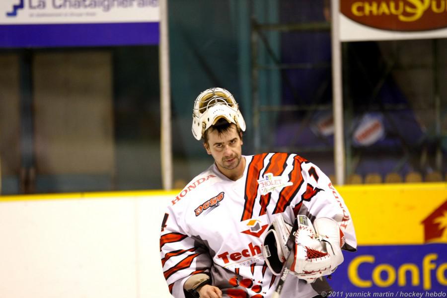 Clermont-Ferrand 3 - 7 Cholet 