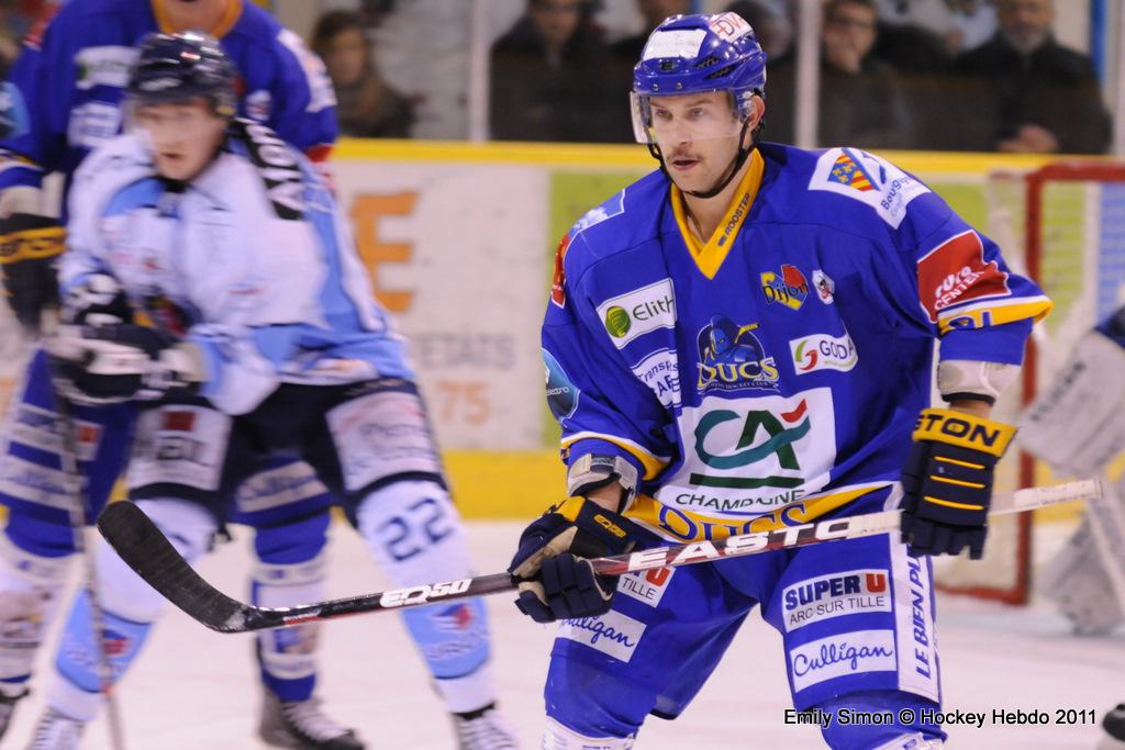 Dijon  3 - 6 Angers 