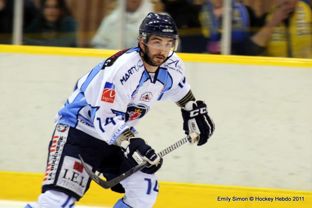 Dijon  3 - 6 Angers 