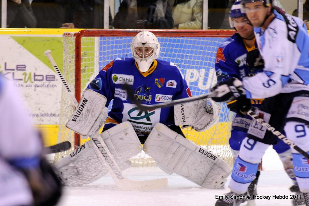 Dijon  3 - 6 Angers 