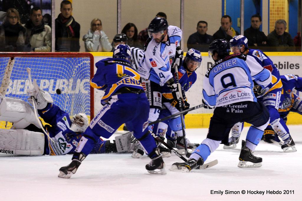Dijon  3 - 6 Angers 