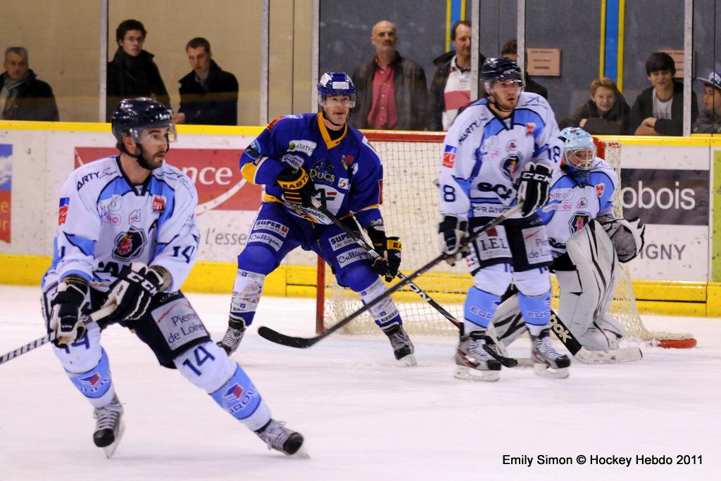 Dijon  3 - 6 Angers 