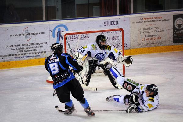 Tours  6 - 2 Compiègne