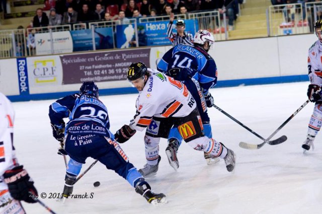 Photo hockey match Angers  - Amiens  le 16/11/2011
