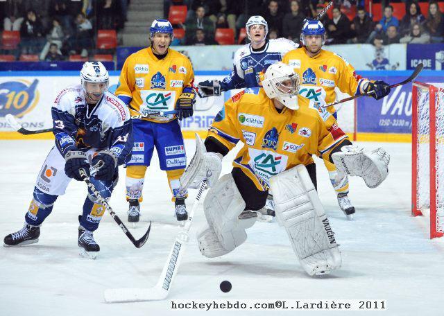 Grenoble  3 - 4 Dijon 