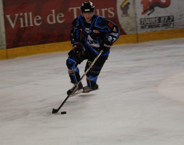 Photo hockey match Tours  - Courchevel-Méribel-Pralognan le 19/11/2011