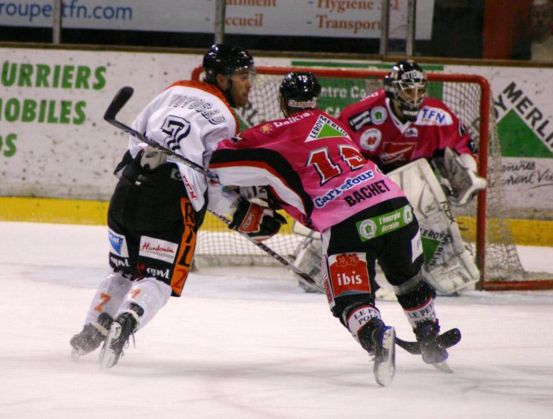 Amiens  1 - 2 Tours 