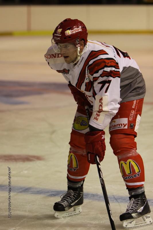 Orléans 3 - 8 Cholet 