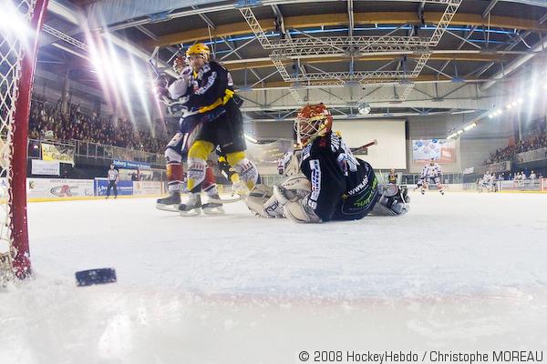 Strasbourg  3 - 5 Grenoble 