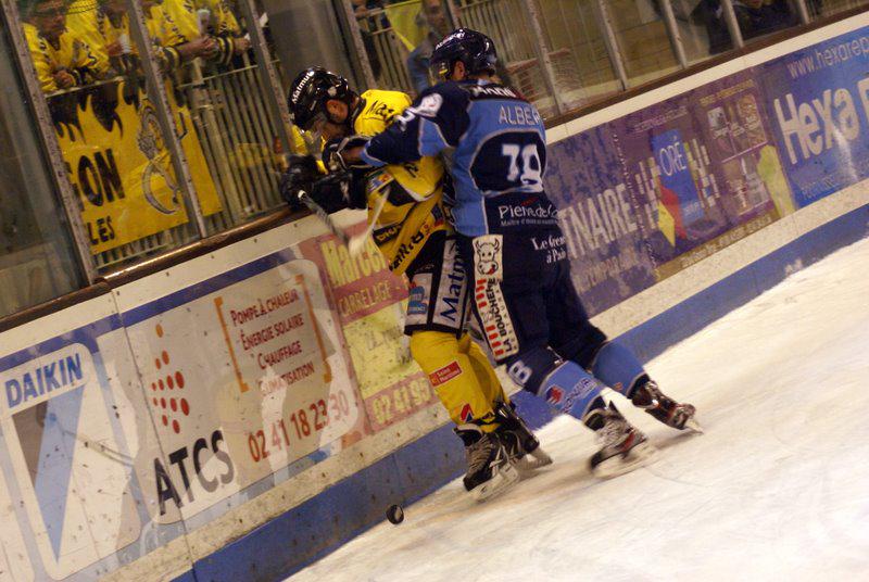 Angers  2 - 5 Rouen