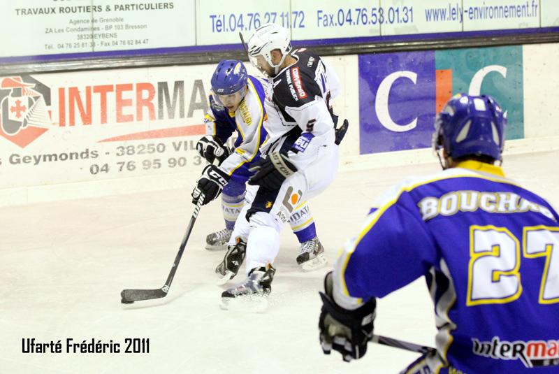 Villard-de-Lans 1 - 2 Grenoble 
