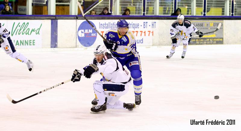 Villard-de-Lans 1 - 2 Grenoble 