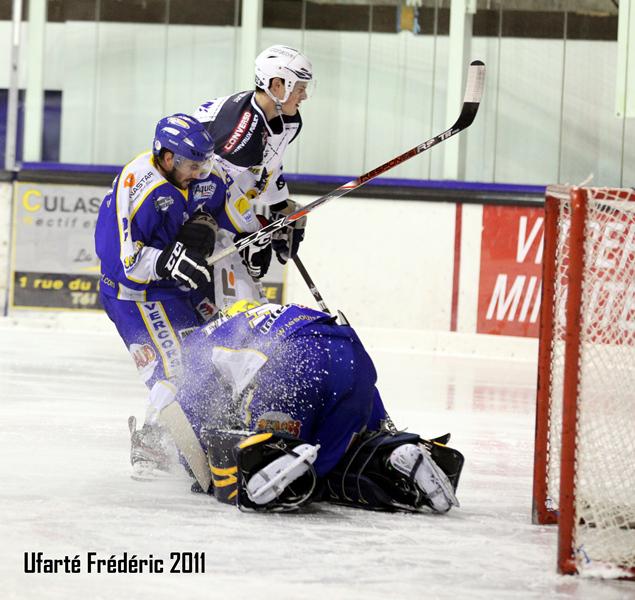 Villard-de-Lans 1 - 2 Grenoble 